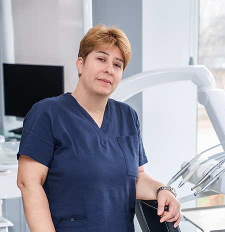 Цонка, асистент в Saliev Dental Care